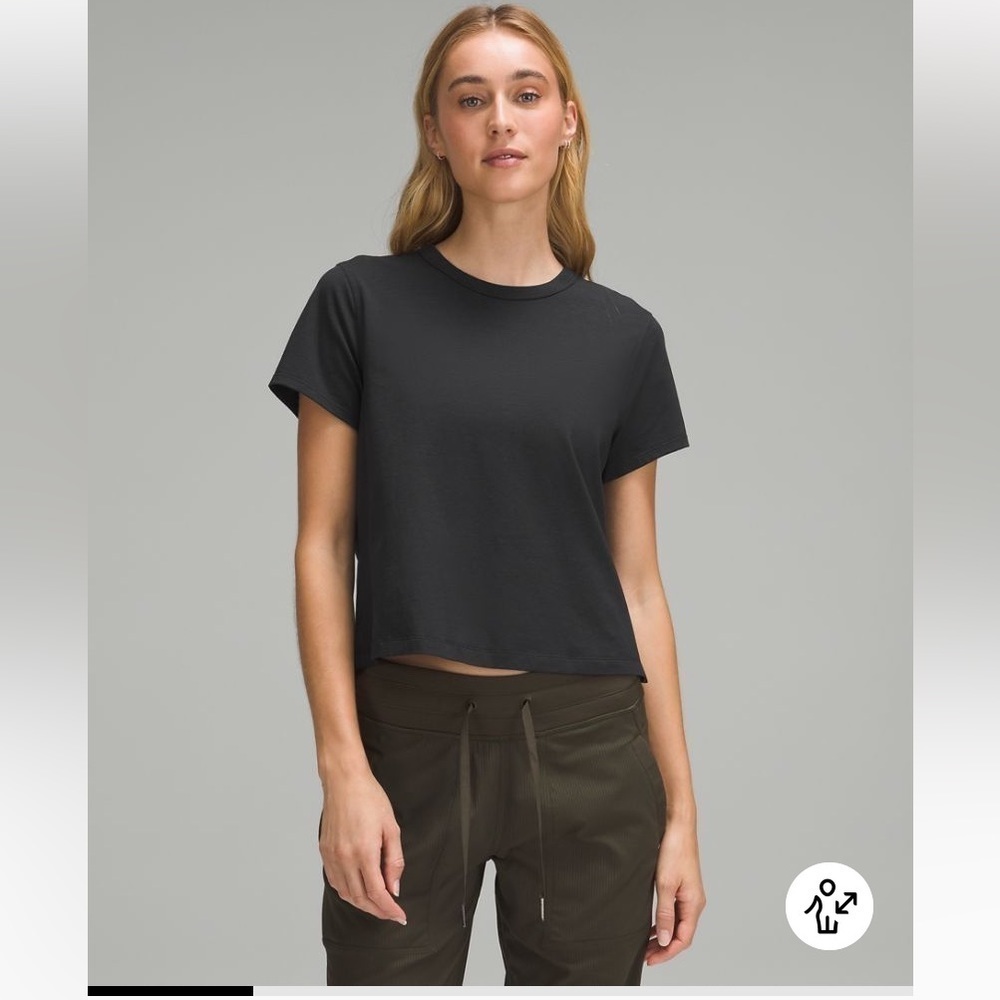 lululemon athletica Black Cropped Short Sleeve Tee